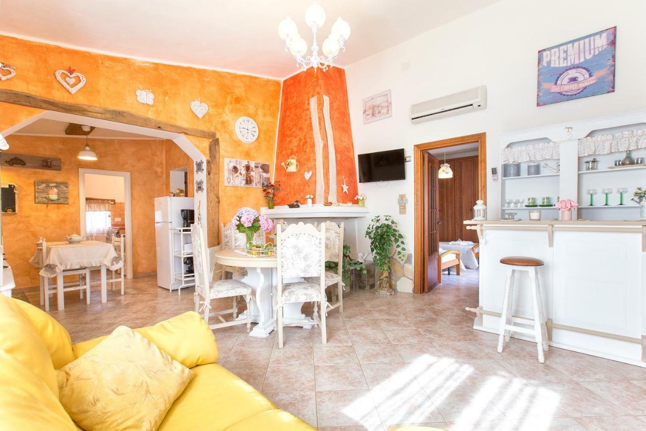 Casa Vacanze La Guzzetta Ranch Canaglia Exterior foto
